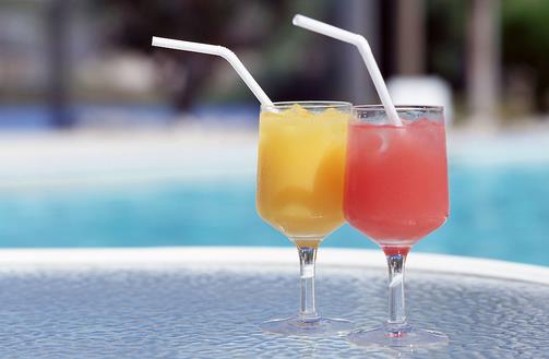 多喝饮料会蛀牙 揭露甜饮料的7宗罪