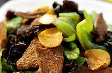 经常熬夜上网吃什么养生