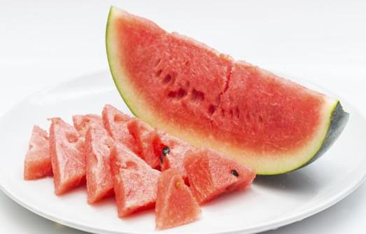 如何鉴别催熟水果?