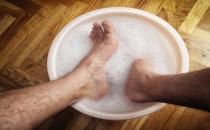 老人做好保健过好这个冬天