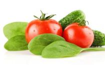 蔬菜带虫眼也不健康 新买蔬菜多浸泡