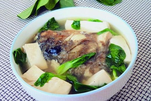 老年人吃鱼有什么好处？鱼类营养食谱推荐