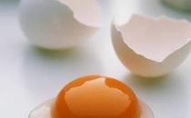 吃蛋黄可缓解女性痛经