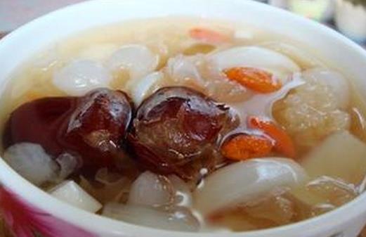 七种秋季滋阴润燥养生汤的做法