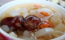 七种秋冬季滋阴润燥养生汤的做法