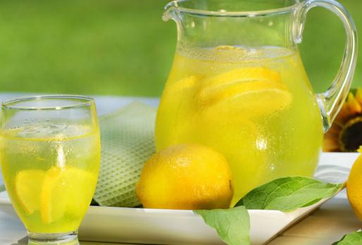 柠檬水有什么功效？柠檬水的十种作用
