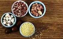 饮食调整好轻松改善便秘