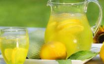 柠檬水有什么功效？柠檬水的十种作用