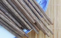 霉变筷子会诱发肝癌 怎么鉴别过期筷子