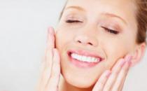 如何让皮肤毛孔更加干净清透