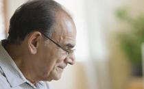 老人养生 如厕不超过3分钟