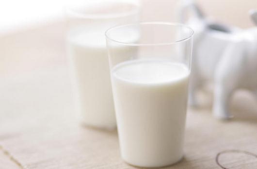 全脂牛奶是什么意思?全脂牛奶有什么营养?