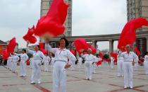 老年人跳广场舞真的安全吗