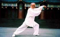 老人练太极拳的注意事项