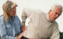 老人腰部酸痛怎么办 该怎么预防