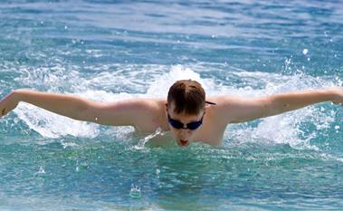 男性游泳可以减少前列腺的发病率