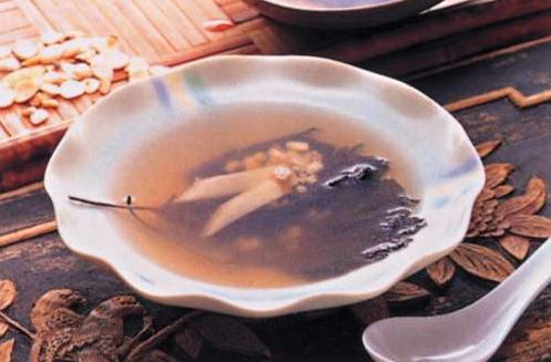 桑叶泡水功效大但非人人适合