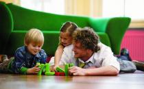 教育孩子 可利用科学的游戏来实现