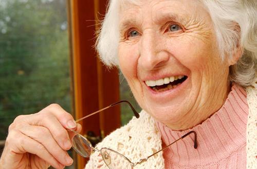 老年白内障能否恢复 护理工作至关重要