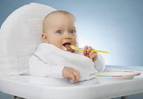 最糟糕的3种宝宝辅食 你还在给孩子喂吗