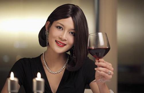 喝红酒有什么好处?睡前喝红酒真的好吗?