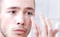 男士收缩毛孔的8个小窍门