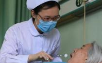 老人嗓子痛如何正确用药