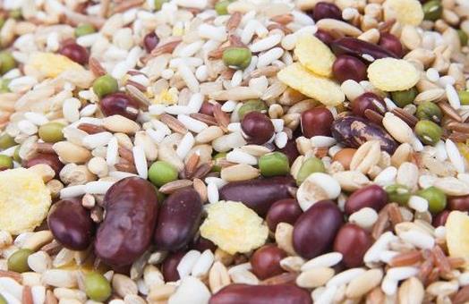 女性乳房胀痛吃什么好?缓解乳房胀痛的饮食方法