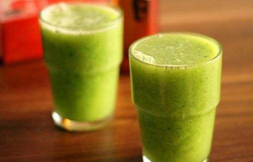 嘴唇干裂怎么办 推荐3款冬天护唇药膳