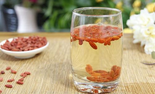 只靠四款美食就让养眼明目