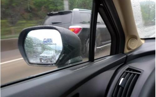 暴雨天开车18大注意事项