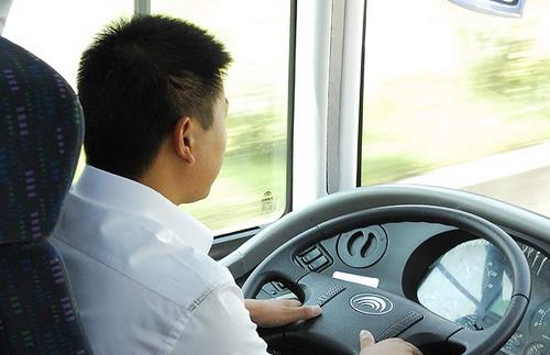 老司机总结的16条使用开车经验