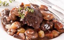 学会红酒炖牛肉 一秒钟变身法国菜大厨