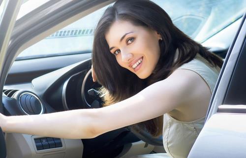 女性驾车都该注意哪些细节