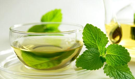 电脑辐射危害大 食补降低危害性