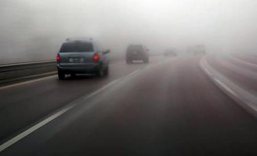 雾天开车我们要注意啥问题？