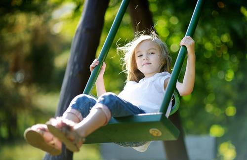 常荡秋千也可以防止恼人晕车