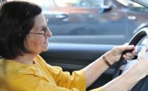 教你在开车中如何防爆胎