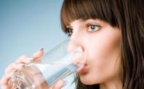 培养正确喝水习惯 四种水喝不得