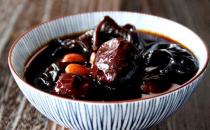 女性经期吃什么好？经期排毒与缓解痛经的食物推荐