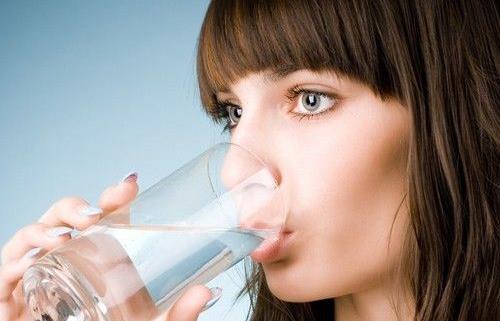 你是否正确喝水了呢？白领喝水排毒需注意4大点