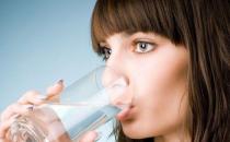 你是否正确喝水了呢？白领喝水排毒需注重4大点