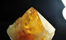 黄水晶与十二生肖的联系-黄水晶的作用