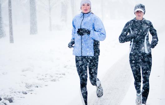 冬季跑步的好处 需要注意什么