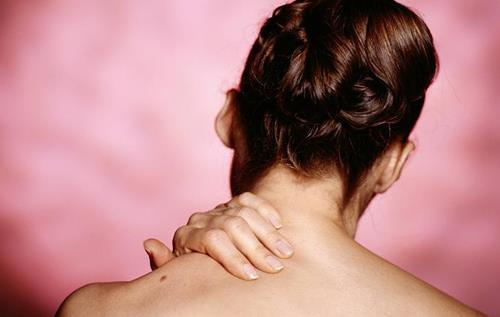 如何预防颈椎病 妙招助开车族轻松摆脱困扰