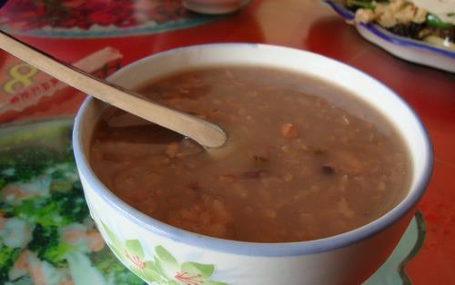 长期开车易汽油中毒 5食物助你解毒