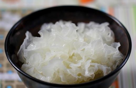 白色食物滋阴润肺 孕妇冬季要多吃白色食物