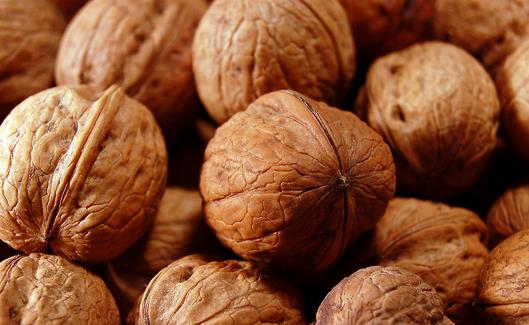 女性防秋燥吃什么好？教你选择秋补食物