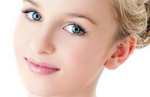 关于女性油性皮肤护理方法