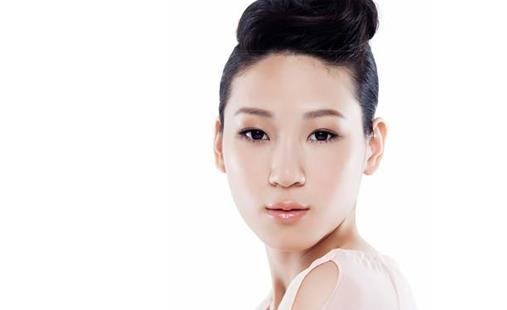 怎么延长晕妆时间?打造均匀底妆是关键